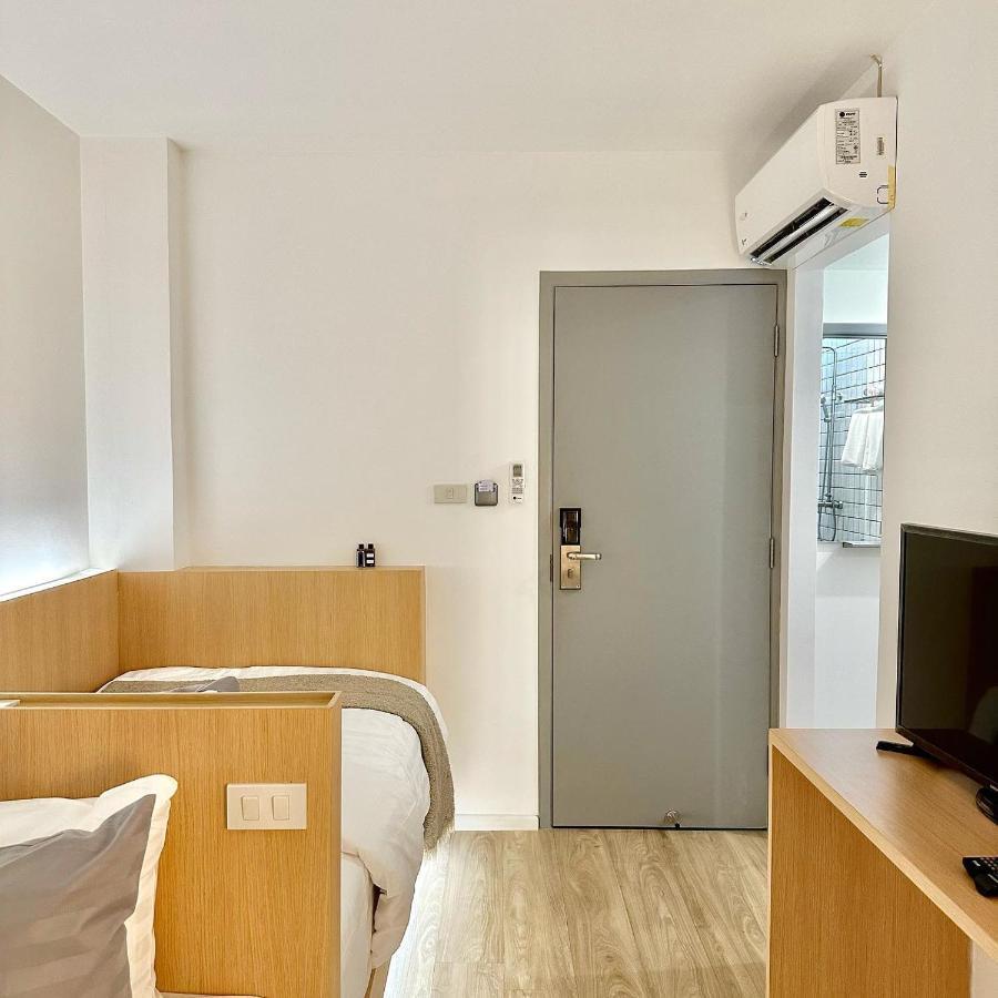 E11 Hotel - Bts Punnawithi Banguecoque Exterior foto