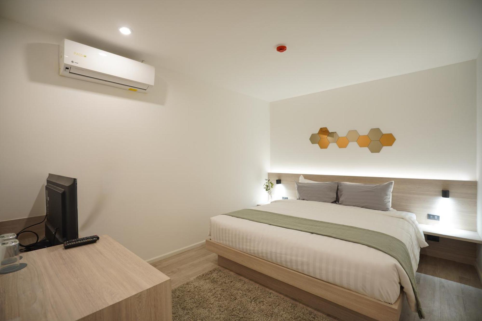 E11 Hotel - Bts Punnawithi Banguecoque Exterior foto